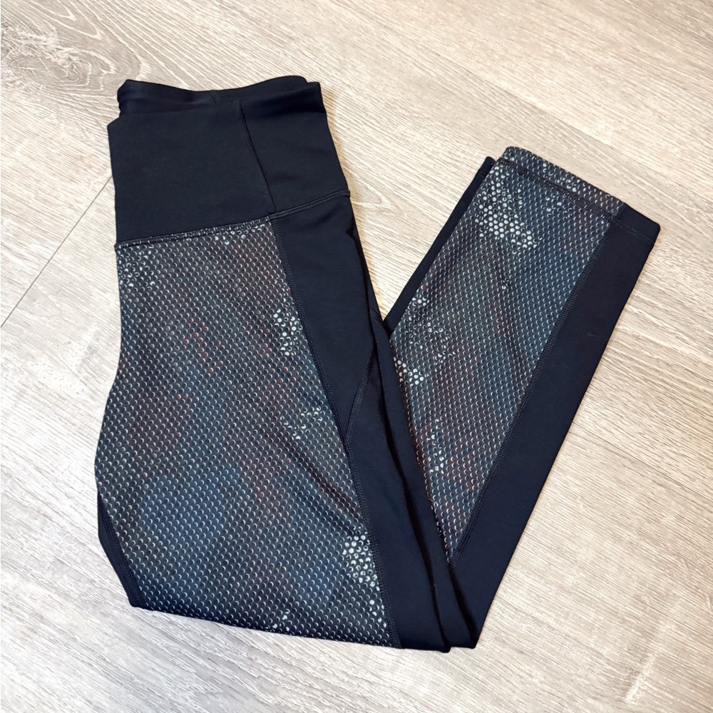 •UNDER ARMOUR• LEGGINGS